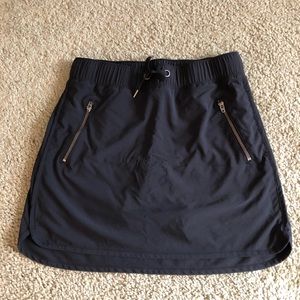 Athleta skirt with built in shorts! Like new!